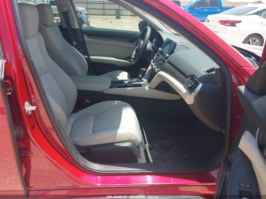 2018 HONDA ACCORD auction photo 5