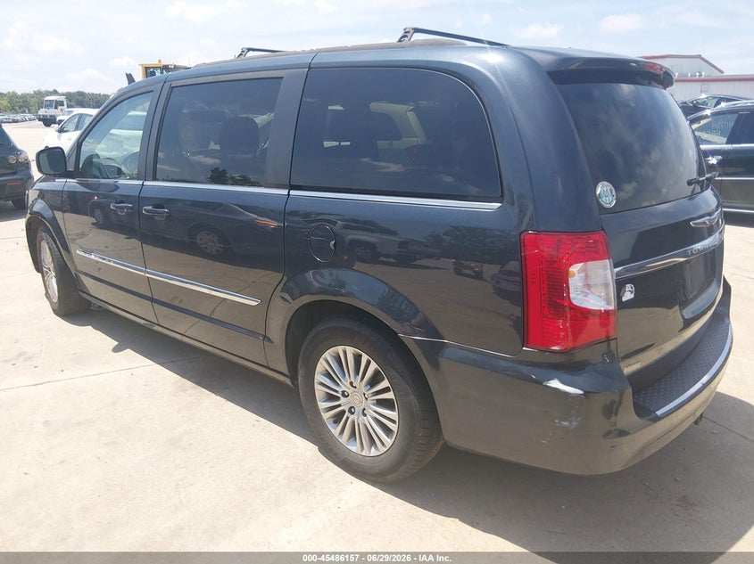 2013 CHRYSLER TOWN & COUNTRY auction photo 3