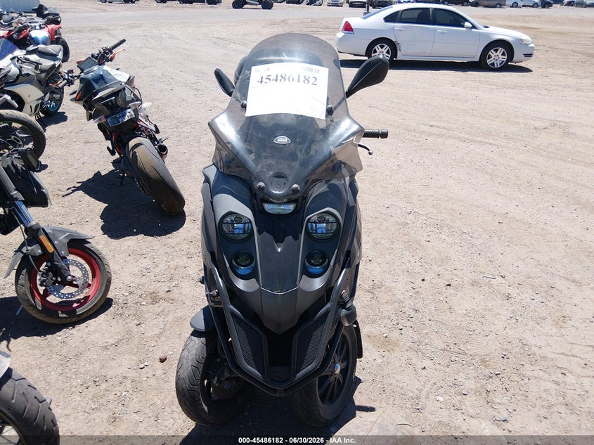 2009 PIAGGIO MP3 BIKE 1