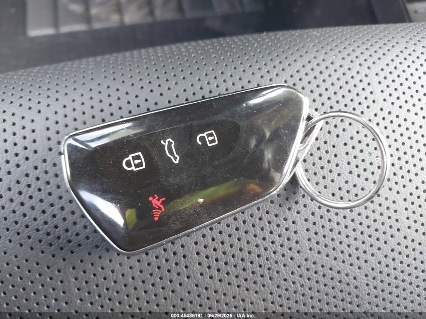 VOLKSWAGEN ID.4 2022 VIN WVGTMPE2XNP056347