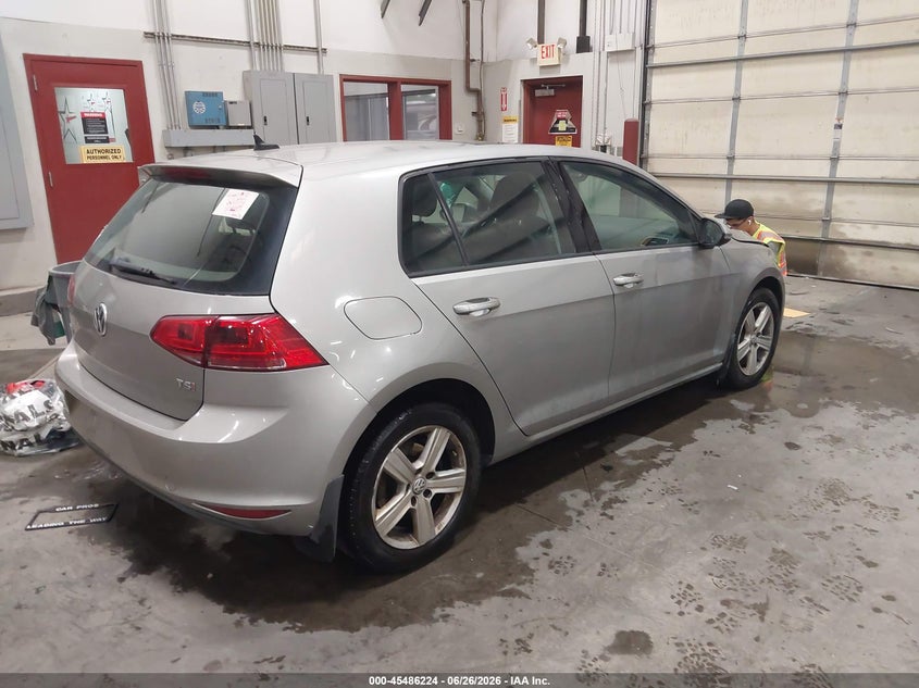 2017 VOLKSWAGEN GOLF auction photo 4