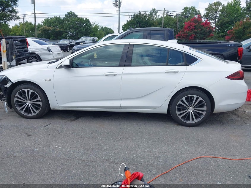 2018 Buick Regal Sportback Essence VIN: W04GP6SX3J1049285 Lot: 45486230