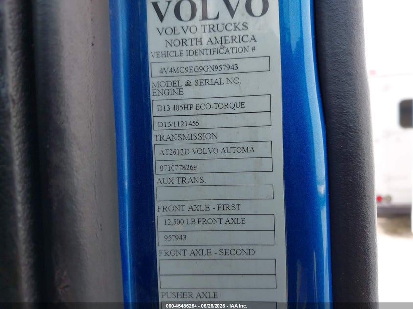 2016 VOLVO VN auction photo 8