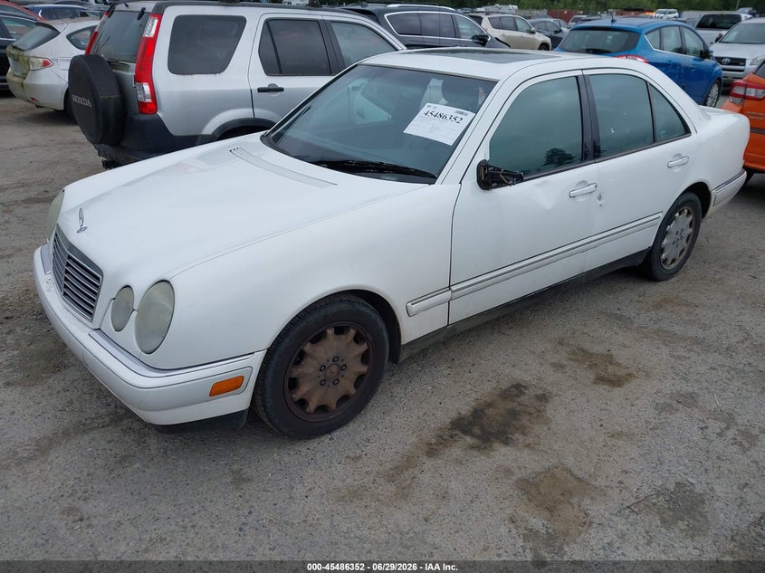 1997 MERCEDES-BENZ E 320 auction photo 2