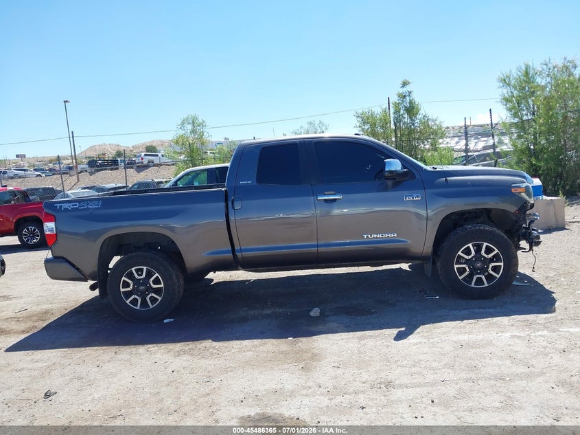 TOYOTA TUNDRA - zdjęcie 12