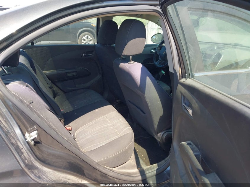2014 CHEVROLET SONIC auction photo 8