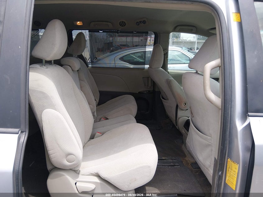 AtlanticExpress - Toyota Sienna