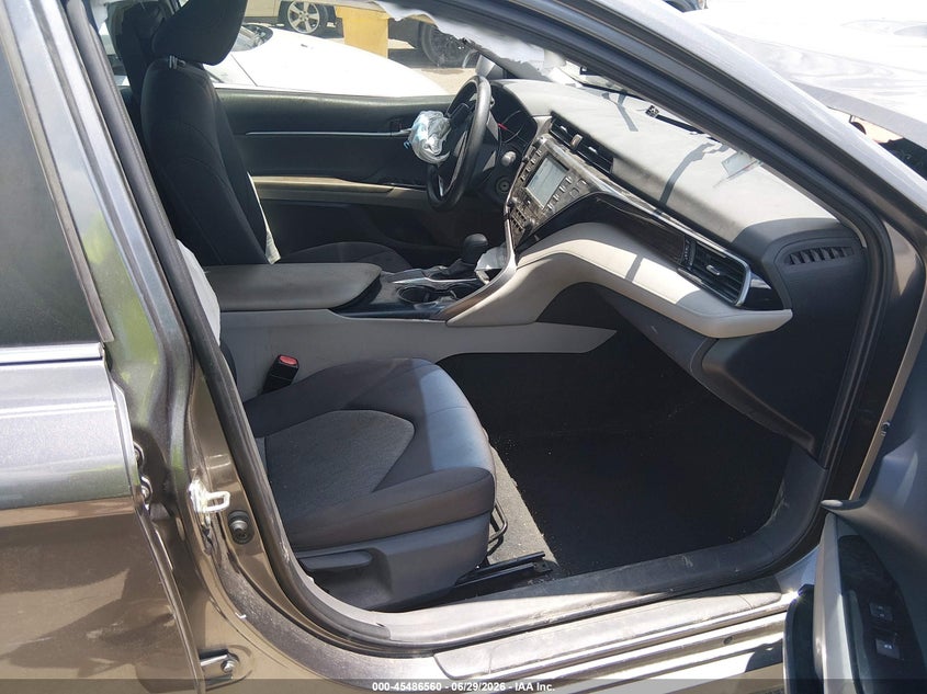 2020 TOYOTA CAMRY auction photo 5