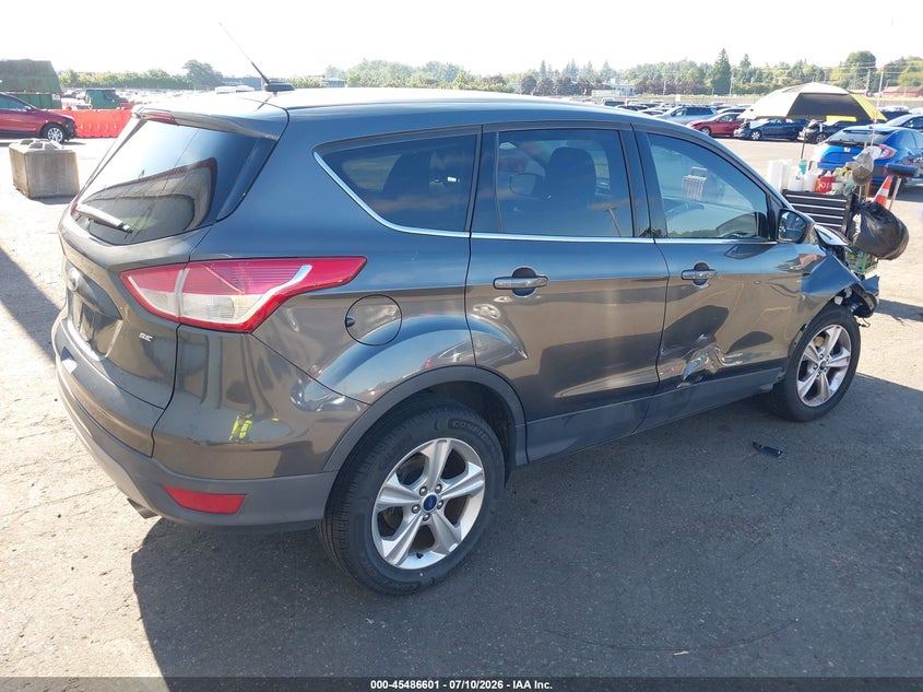 Vin: 1fmcu0g74fua18048, lot: 45984776, ford escape se 20154