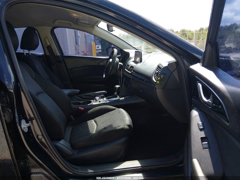 2015 MAZDA MAZDA3 auction photo 5
