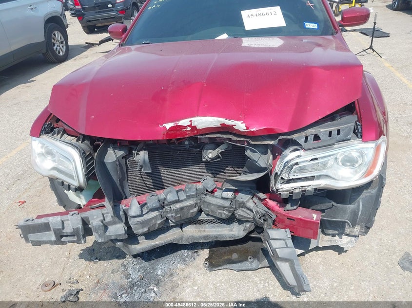 2013 CHRYSLER 300 auction photo 6