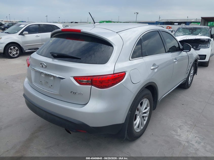 2016 INFINITI QX70 auction photo 4