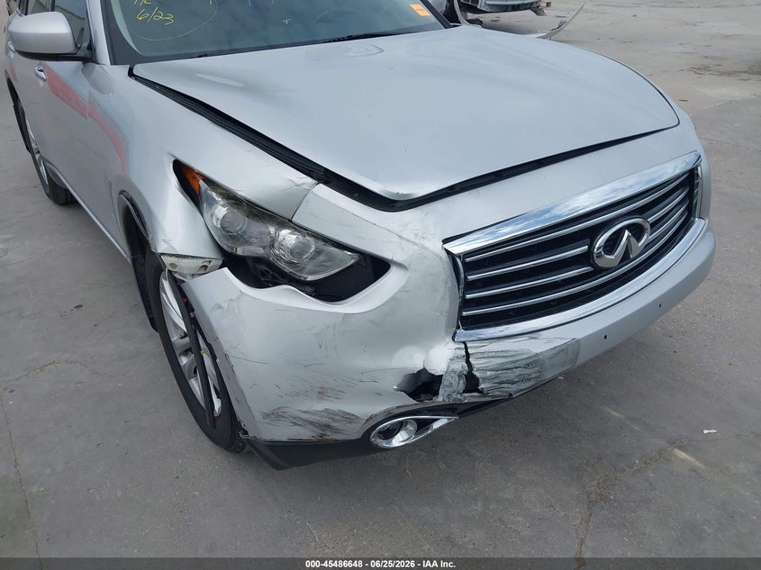 2016 INFINITI QX70 auction photo 6