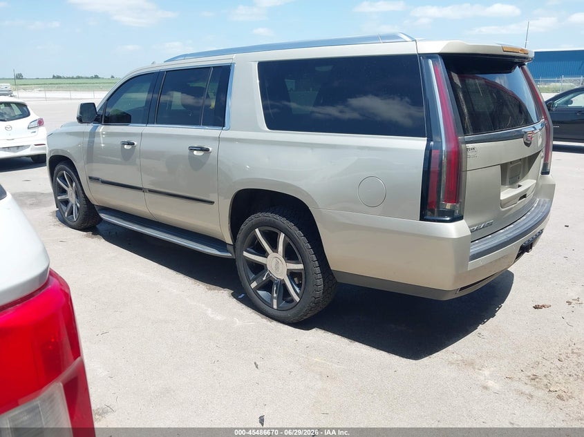 2015 CADILLAC ESCALADE ESV auction photo 3