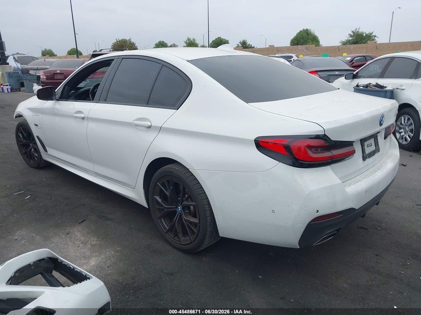 2023 BMW 530E auction photo 3