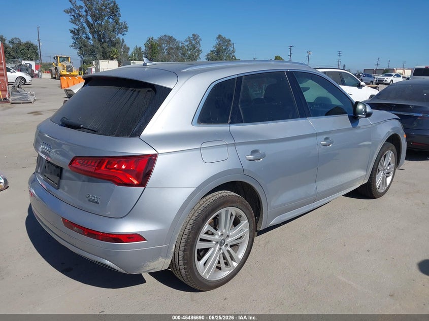 Vin: wa1bnafy5j2194974, lot: 45984865, audi q5 2.0t premium/2.0t tech premium 20184