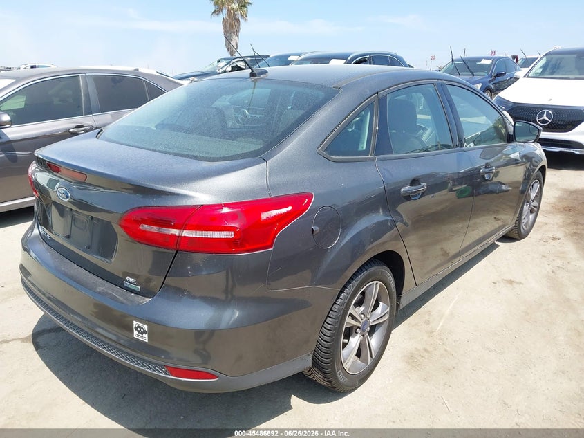 Vin: 1fadp3fe3jl209062, lot: 45984867, ford focus se 20184