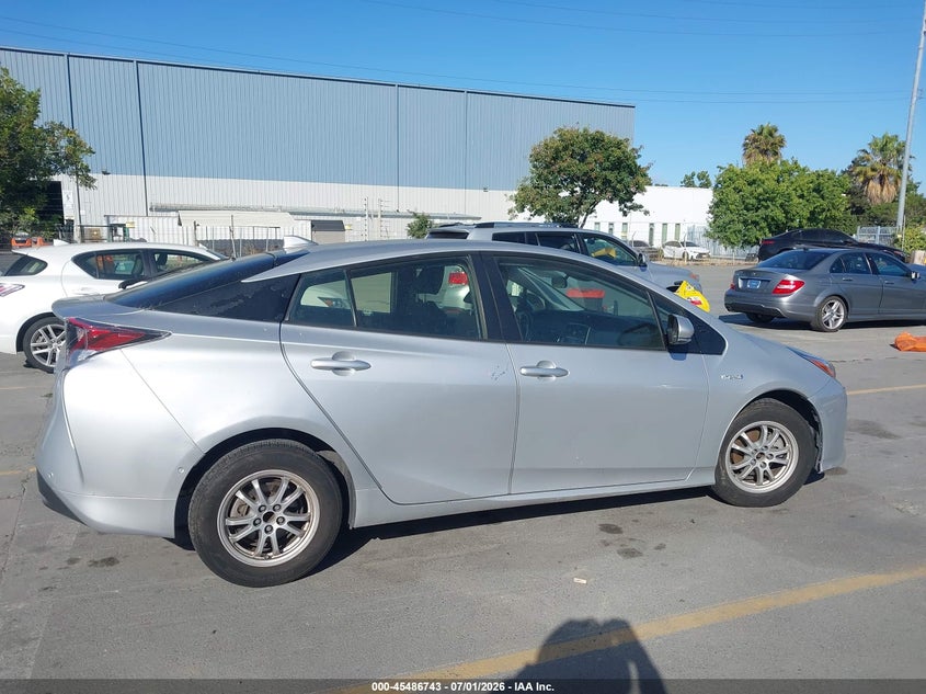 TOYOTA PRIUS - zdjęcie 6