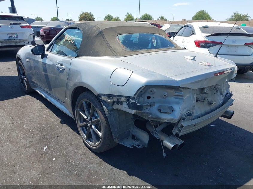 2017 FIAT 124 SPIDER auction photo 3