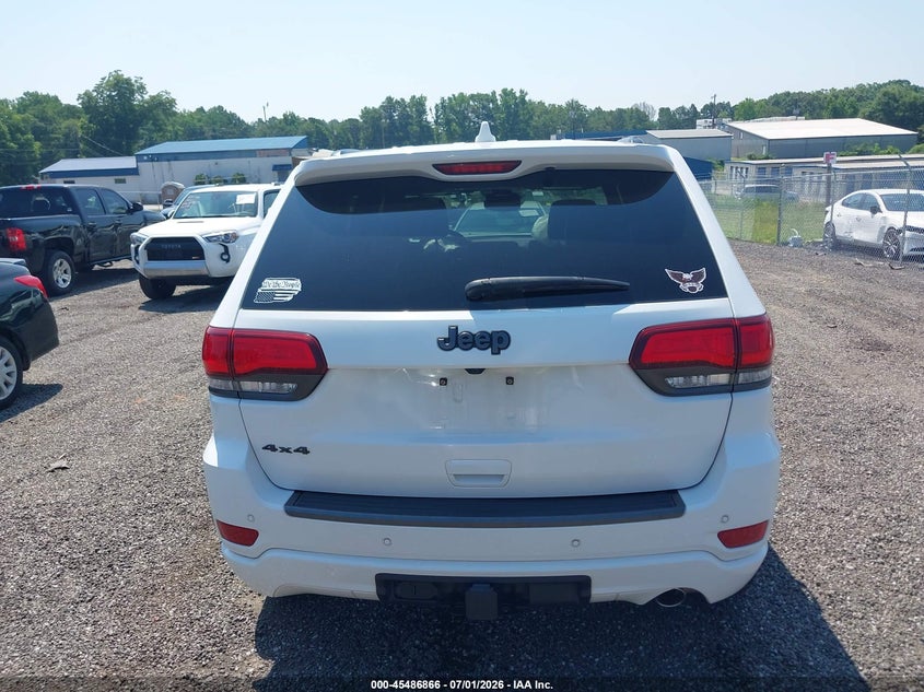 JEEP GRAND CHEROKEE - zdjęcie 16
