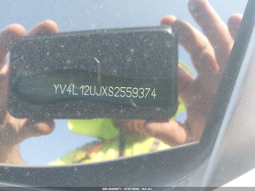 2025 Volvo Xc40 B5 Core Bright Theme VIN: YV4L12UJXS2559374 Lot: 45486871
