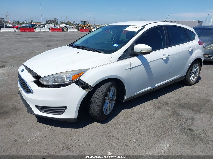 Vin: 1fadp3k27fl384563, lot: 45985049, ford focus se 20152