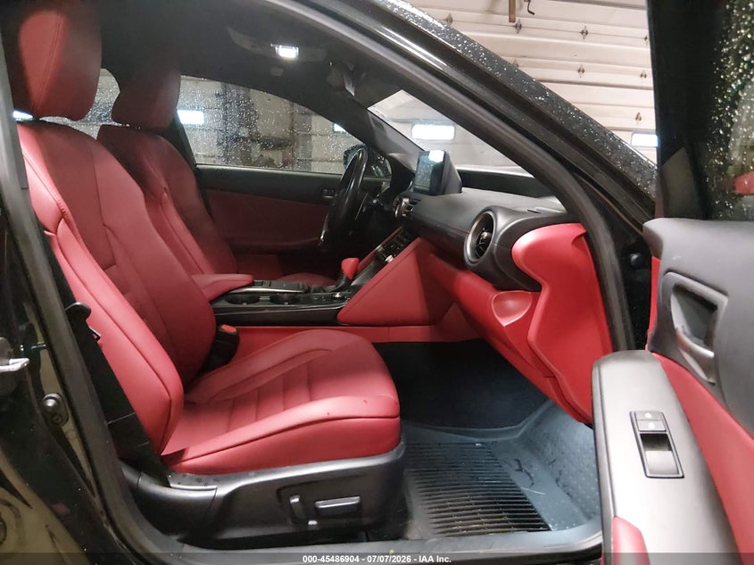 2021 LEXUS IS 350 auction photo 5