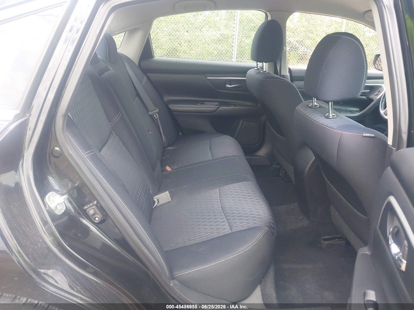 2017 NISSAN ALTIMA auction photo 8