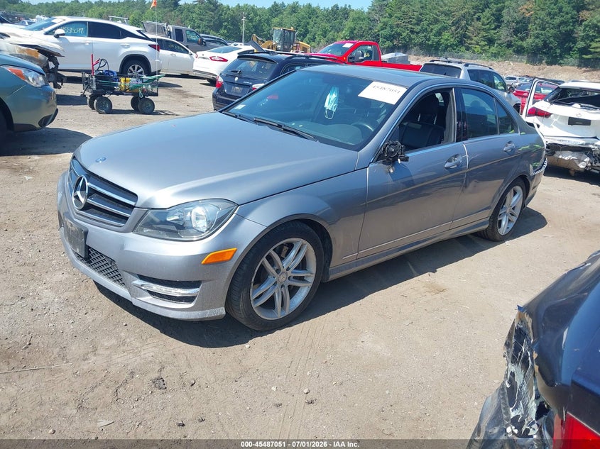 2014 Mercedes-Benz C 300 Sport 4matic WDDGF8AB4EG189722 photo 1