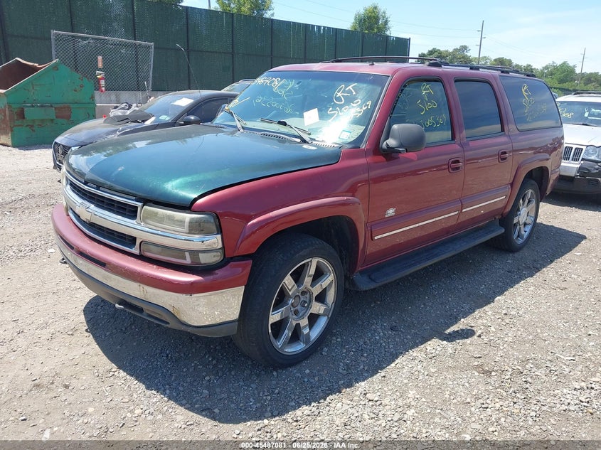 2002 CHEVROLET SUBURBAN 1500 auction photo 2