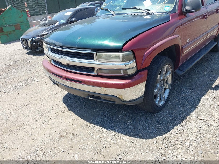 2002 CHEVROLET SUBURBAN 1500 auction photo 6
