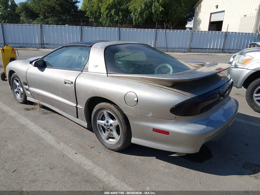 2002 PONTIAC FIREBIRD COUPE 5.7L V-8 310HP