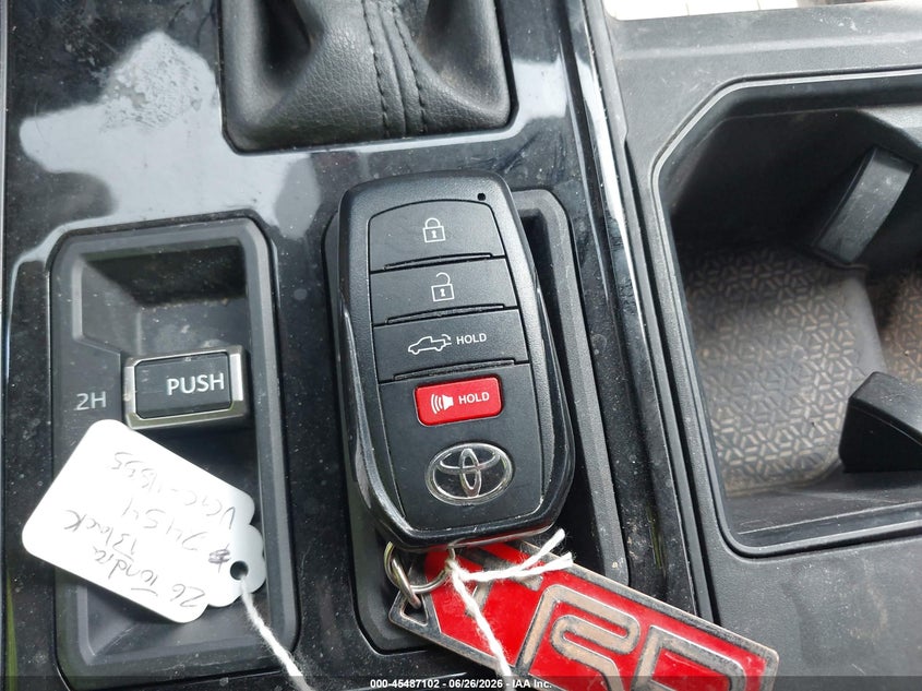 TOYOTA TUNDRA 2026 VIN 5TFKB5DB0TX352454