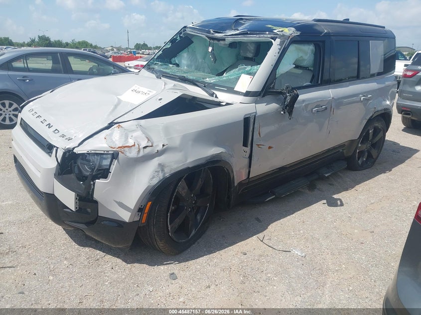 Vin: sale27euxt2509597, lot: 45985332, land rover defender p400 x-dynamic se 20262
