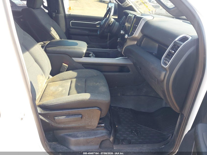 2020 RAM 1500 auction photo 5