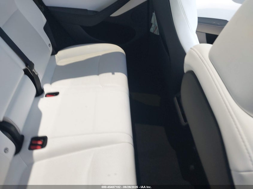 TESLA MODEL Y 2026 VIN 7SAYGDEE5TF360125