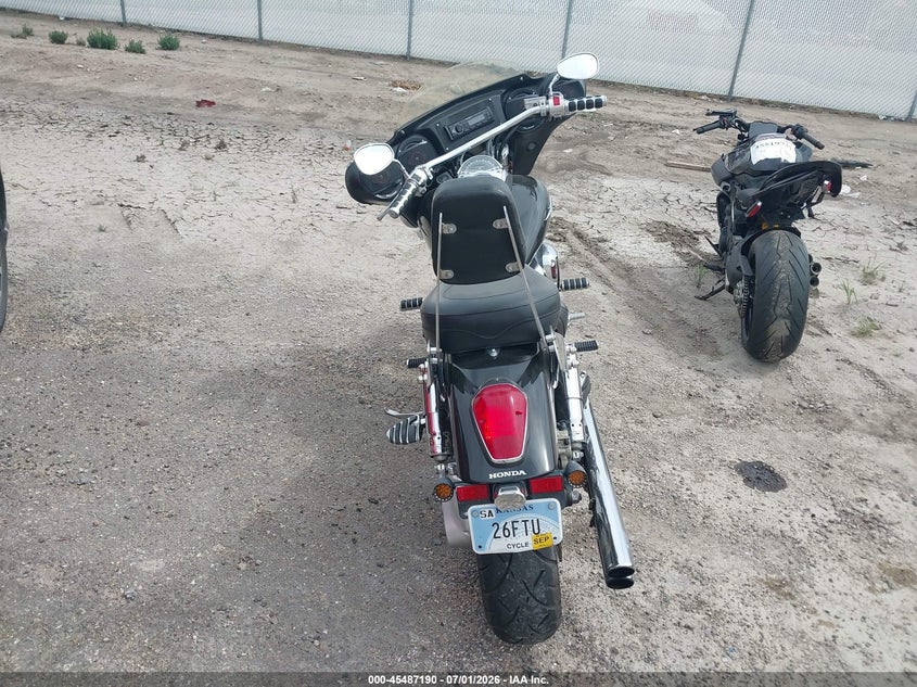 2006 HONDA VTX1300 auction photo 6