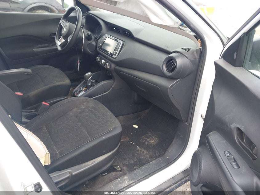 2022 NISSAN KICKS auction photo 5