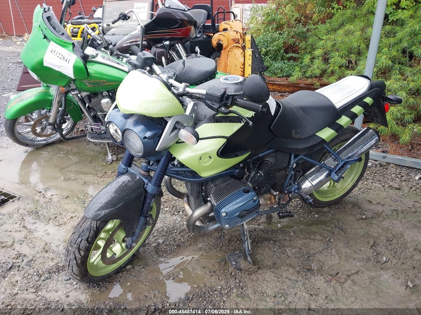 2004 BMW —, Front & Rear, IAAI, VIN WB10318A14ZJ65404 — photo 2