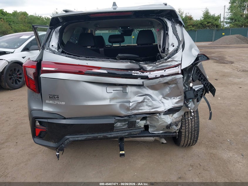 2024 KIA SELTOS auction photo 6