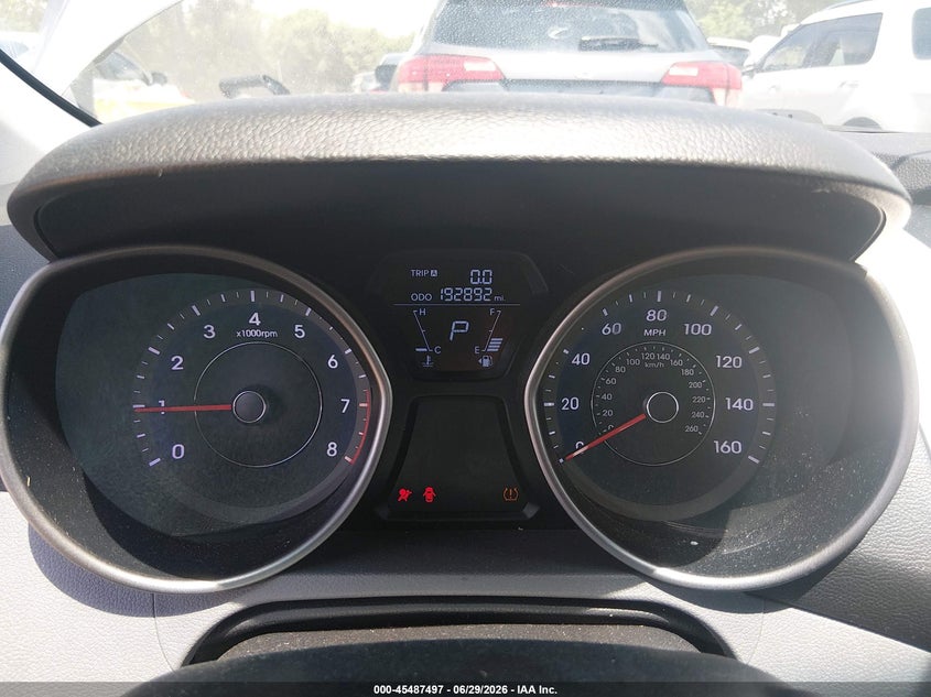 2013 HYUNDAI ELANTRA auction photo 7