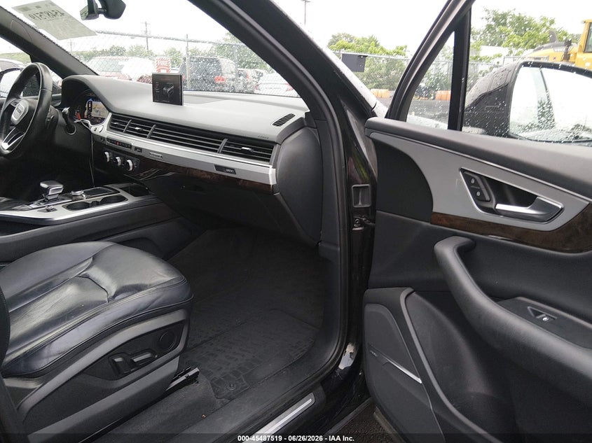 AUDI Q7 2019 VIN WA1LHAF79KD025677