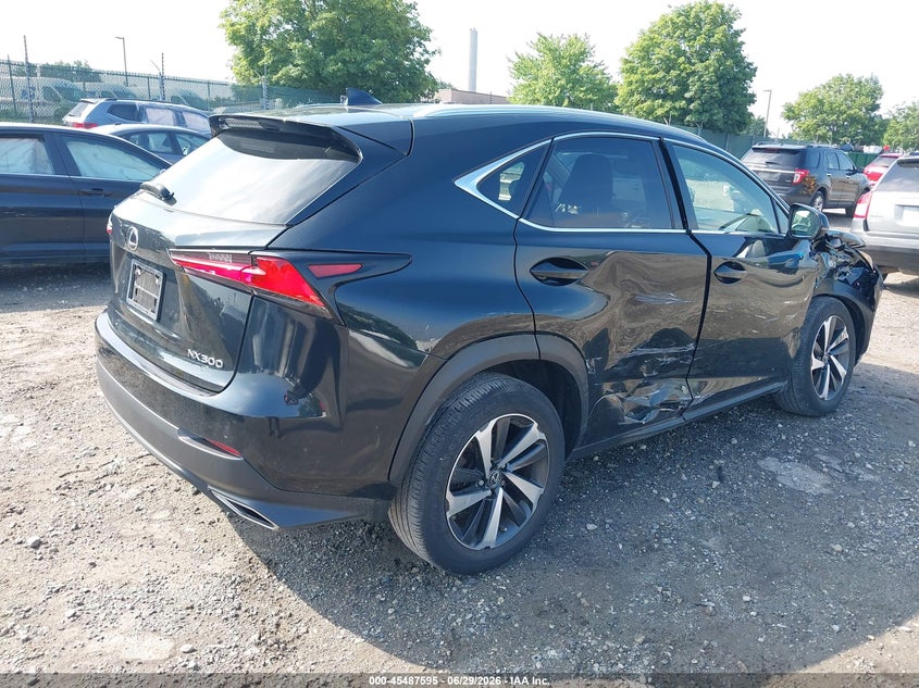 2021 LEXUS NX 300 — Photo 4