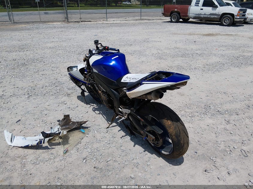 2005 YAMAHA YZFR1 auction photo 3