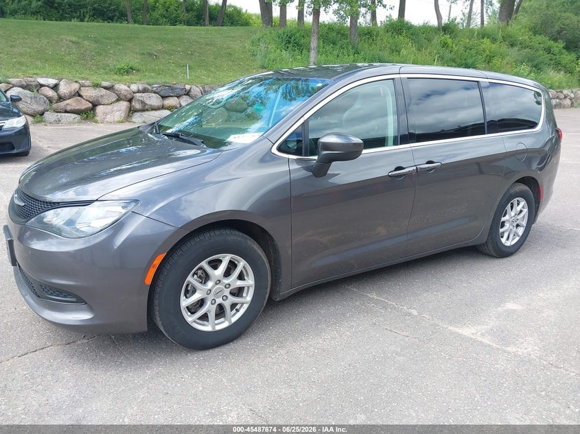 Vin: 2c4rc1cg9nr146634, lot: 45985871, chrysler voyager lx 20222