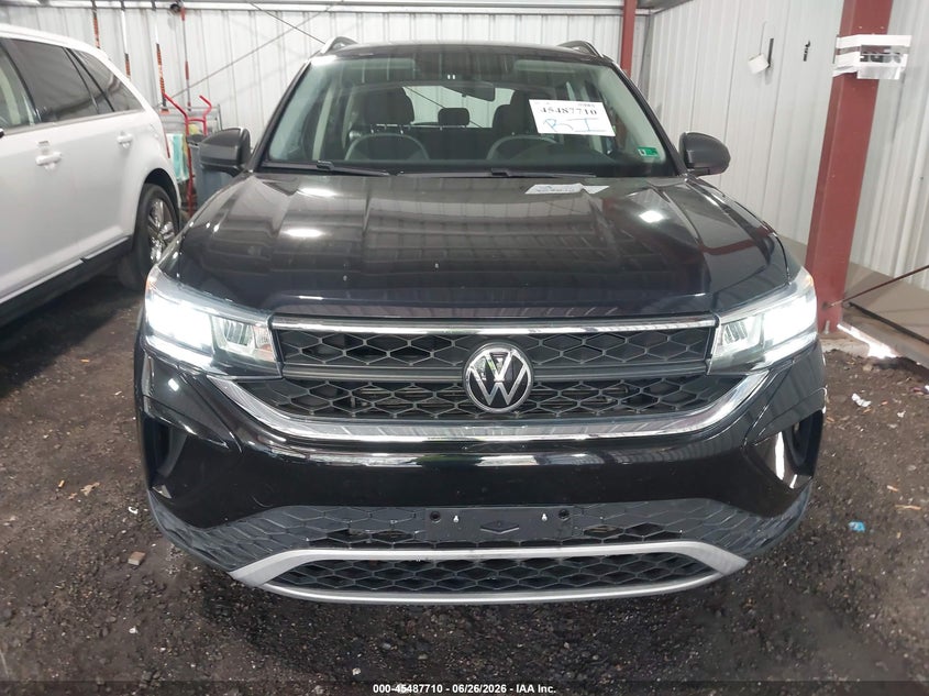 2022 Volkswagen Taos 1.5T S VIN: 3VVCX7B24NM069778 Lot: 45487710