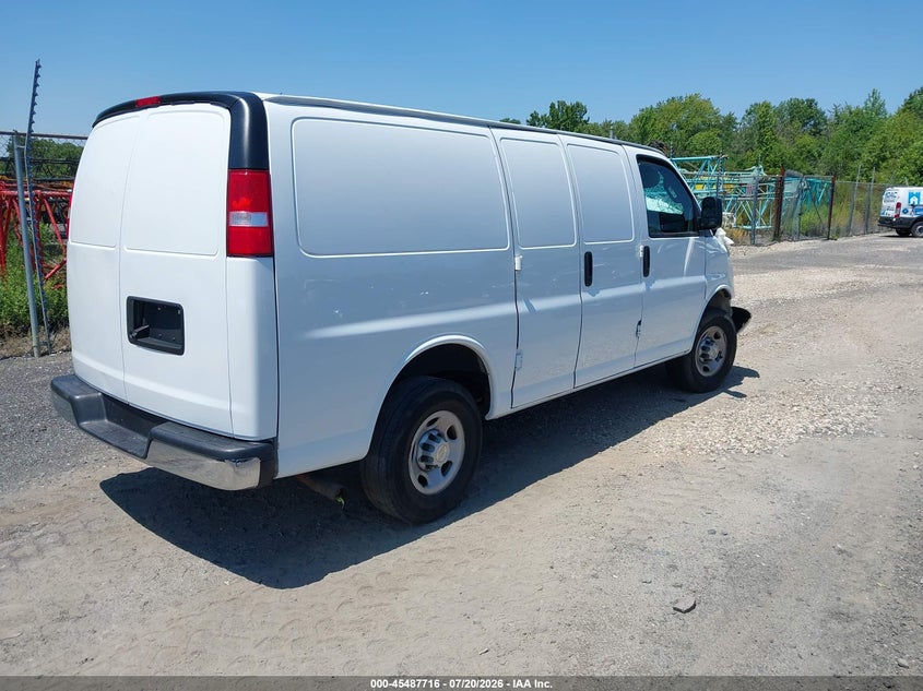 2024 CHEVROLET EXPRESS CARGO auction photo 4