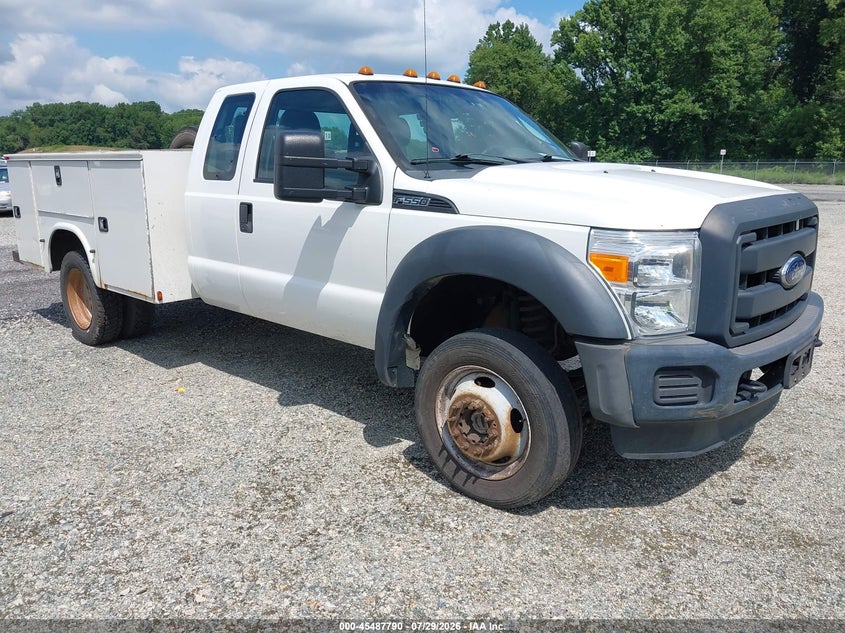 2015 FORD F-550 CHASSIS auction photo 1
