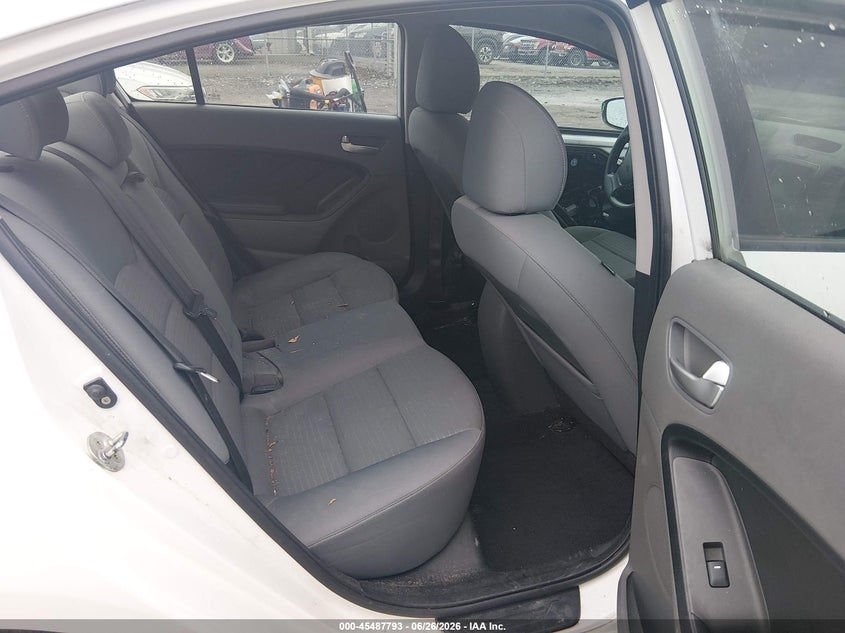 KIA FORTE 2018 VIN 3KPFL4A72JE211388