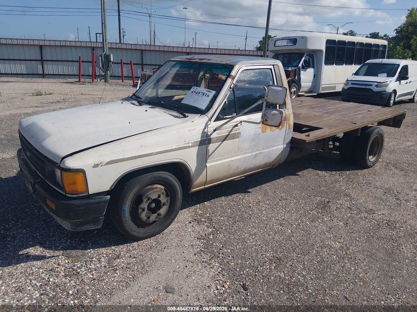 AtlanticExpress - Toyota Pickup